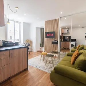 Apartment Parisian & Chic -15 Min From Paris Center, Ivry-sur-Seine