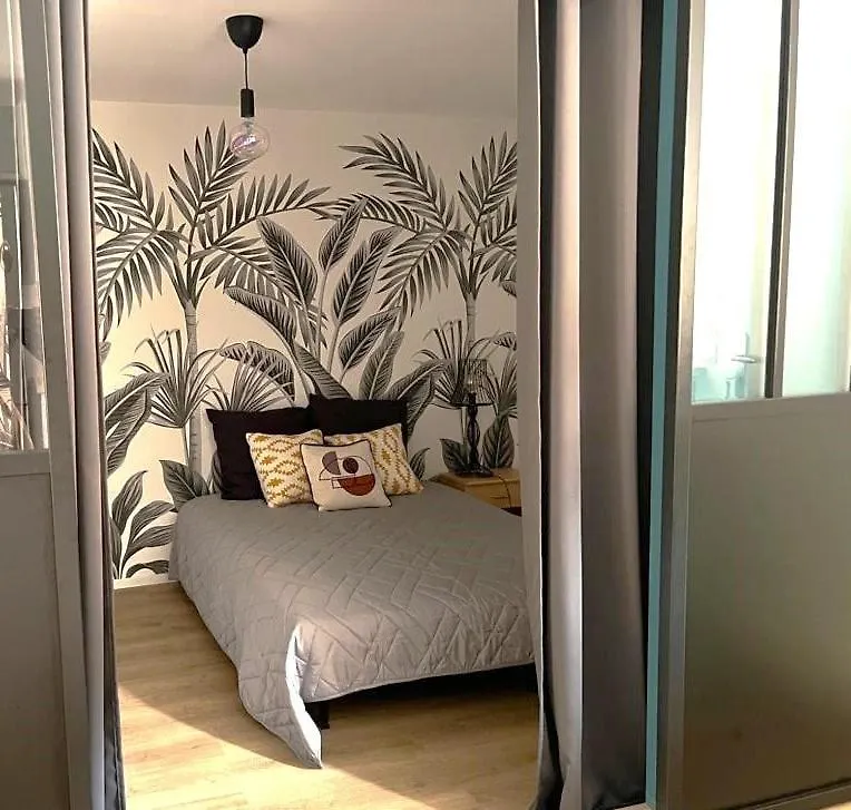 Holiday home Spacieuse Maison, Paris A 500M, Parking & Jardin Ivry-sur-Seine