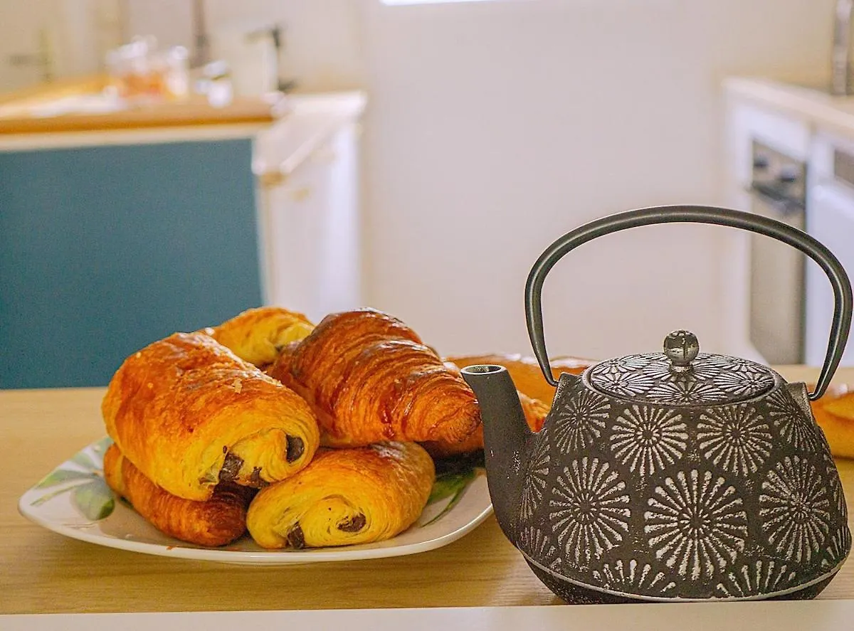 Spacieuse Maison, Paris A 500M, Parking & Jardin Ivry-sur-Seine Holiday home