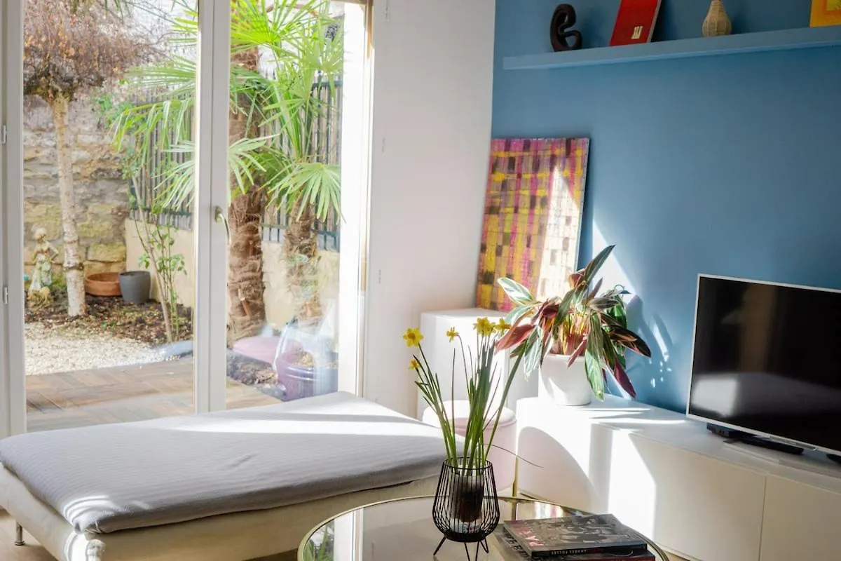 Spacieuse Maison, Paris A 500M, Parking & Jardin Ivry-sur-Seine Holiday home